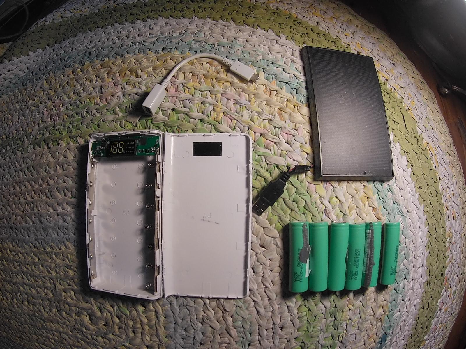 DIY-solar-powered-battery-bank